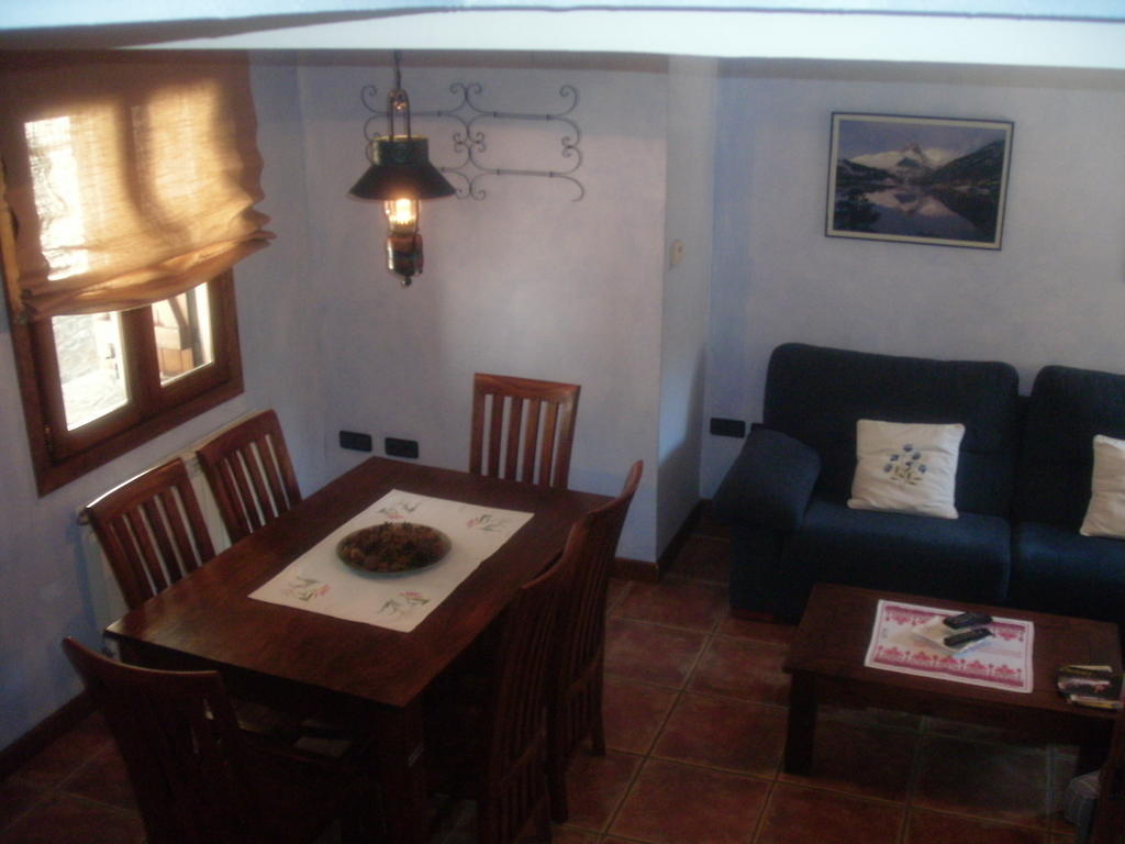 La Corralata Apartment Biescas  Room photo